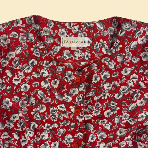 Vintage 70s/80s red floral blouse, size 7 Italian-made Tarlizzar button down top - Picture 3 of 6